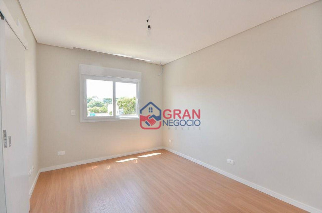 Imagem Sobrado com 3 Quartos à Venda, 162 m² em São Braz - Curitiba Imagem Sobrado com 3 Quartos à Venda, 162 m² em São Braz - Curitiba