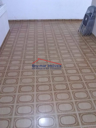 Imagem Casa com 3 Quartos à Venda, 130 m² em Marapé - Santos