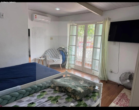 Imagem Casa com 3 Quartos à Venda, 200 m² em Vila Geny - Itaguaí Imagem Casa com 3 Quartos à Venda, 200 m² em Vila Geny - Itaguaí