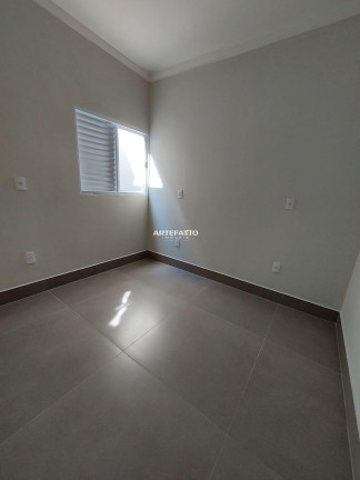 Imagem Casa com 3 Quartos à Venda, 130 m²