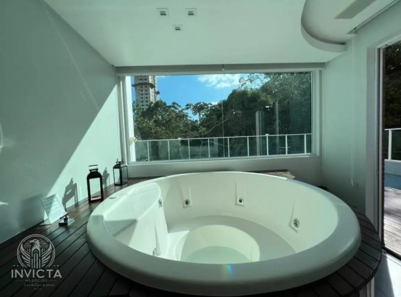 Imagem Cobertura com 3 Quartos à Venda, 268 m² em Pioneiros - Balneário Camboriú