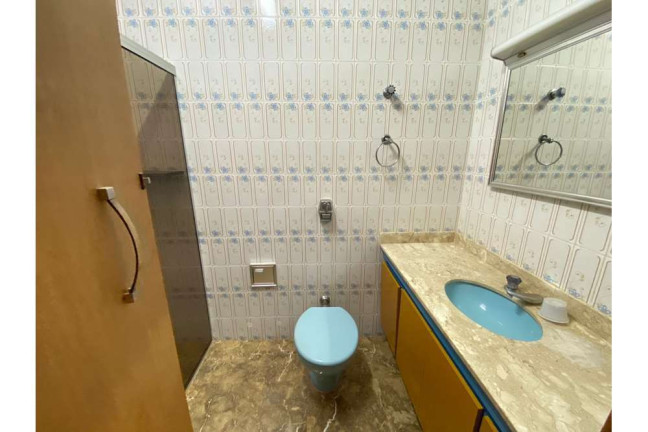 Imagem Casa com 3 Quartos à Venda, 250 m² em Jardim Piqueroby - São Paulo Imagem Casa com 3 Quartos à Venda, 250 m² em Jardim Piqueroby - São Paulo