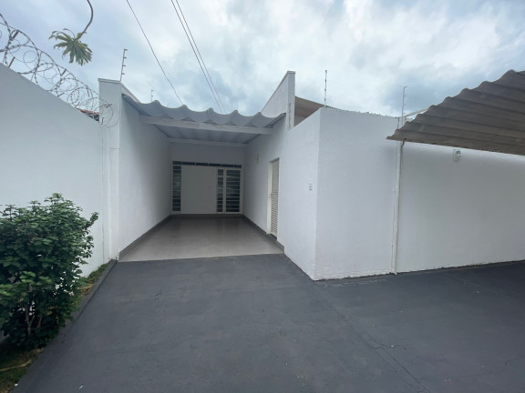Imagem Casa com 3 Quartos à Venda, 127 m² em Vigilato Pereira - Uberlândia Imagem Casa com 3 Quartos à Venda, 127 m² em Vigilato Pereira - Uberlândia