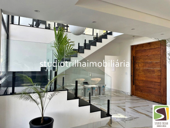 Imagem Sobrado com 10 Quartos à Venda, em Siriuba - Ilhabela Imagem Sobrado com 10 Quartos à Venda, em Siriuba - Ilhabela