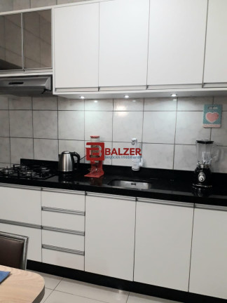 Imagem Apartamento com 3 Quartos à Venda, 76 m² em Centro - Florianópolis Imagem Apartamento com 3 Quartos à Venda, 76 m² em Centro - Florianópolis