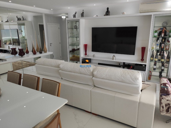 Apartamento com 3 Quartos à Venda,  em Marapé - Santos