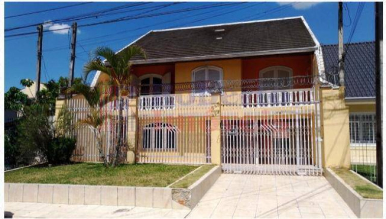 Imagem Casa com 3 Quartos à Venda, 500 m² em Novo Mundo - Curitiba Imagem Casa com 3 Quartos à Venda, 500 m² em Novo Mundo - Curitiba