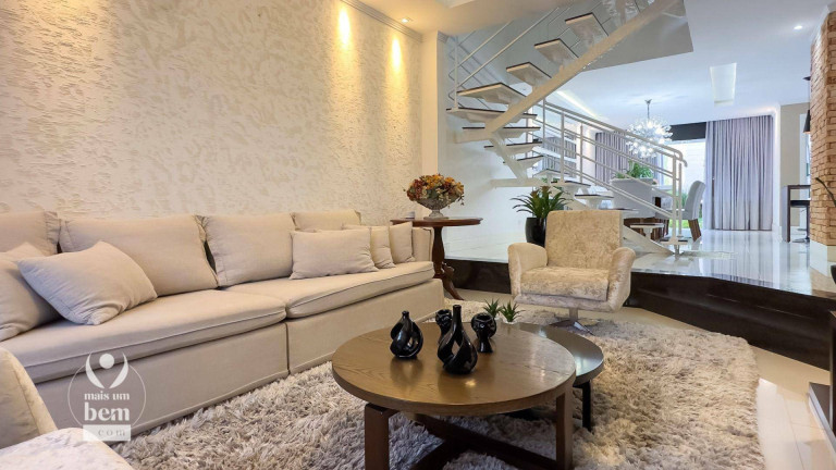 Imagem Sobrado com 3 Quartos à Venda ou Locação, 207 m² em Cidade Industrial - Curitiba Imagem Sobrado com 3 Quartos à Venda ou Locação, 207 m² em Cidade Industrial - Curitiba