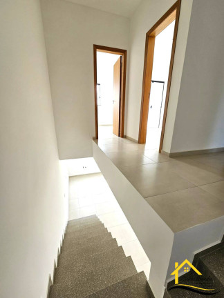 Imagem Casa com 3 Quartos à Venda, 150 m² em Costeira - Balneário Barra Do Sul Imagem Casa com 3 Quartos à Venda, 150 m² em Costeira - Balneário Barra Do Sul