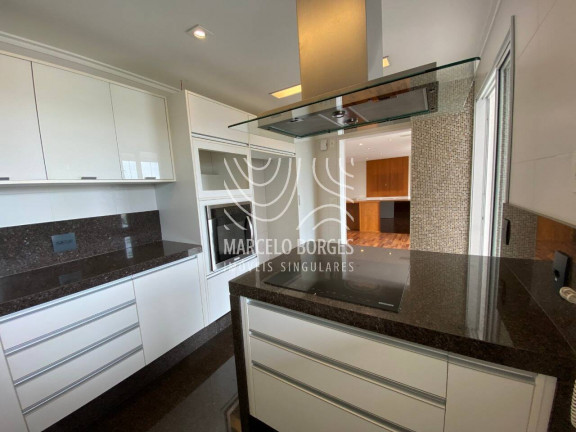 Imagem Apartamento com 3 Quartos à Venda, 196 m² em Empresarial 18 Do Forte - Barueri Imagem Apartamento com 3 Quartos à Venda, 196 m² em Empresarial 18 Do Forte - Barueri