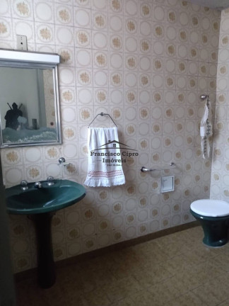 Imagem Casa com 4 Quartos à Venda, 156 m² em Centro - Guaratinguetá