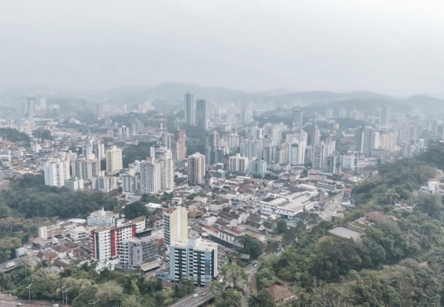 Imagem Terreno à Venda, 1.402 m² em Victor Konder - Blumenau Imagem Terreno à Venda, 1.402 m² em Victor Konder - Blumenau