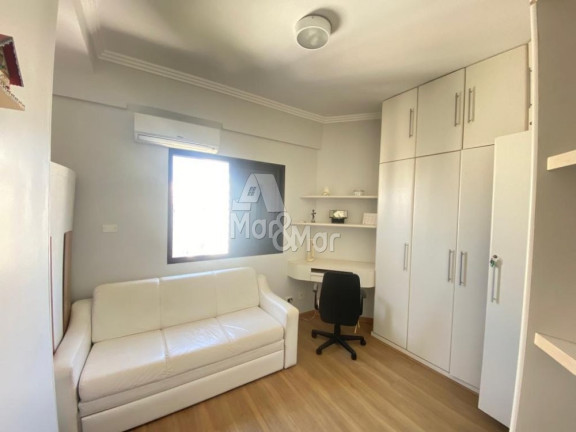 Imagem Apartamento com 3 Quartos à Venda, 135 m² em Pitangueiras - Guarujá