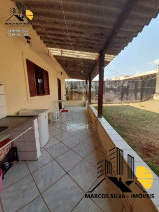Casa com 4 Quartos à Venda, 300 m² em Segismundo Pereira - Uberlândia