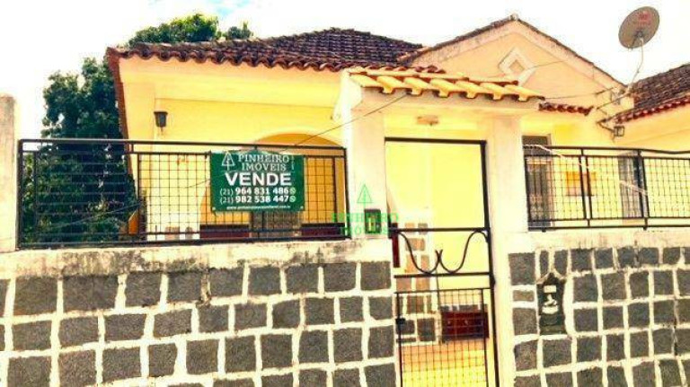 Casa com 4 Quartos à Venda, 184 m² em São Lourenço - Niterói