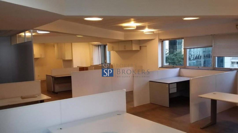 Imagem Sala Comercial à Venda ou Locação, 395 m² em Vila Olímpia - São Paulo Imagem Sala Comercial à Venda ou Locação, 395 m² em Vila Olímpia - São Paulo