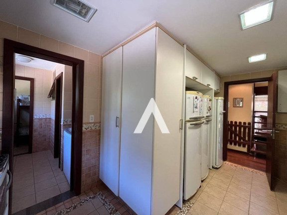 Imagem Casa com 4 Quartos à Venda, 186 m² em Alto - Teresópolis