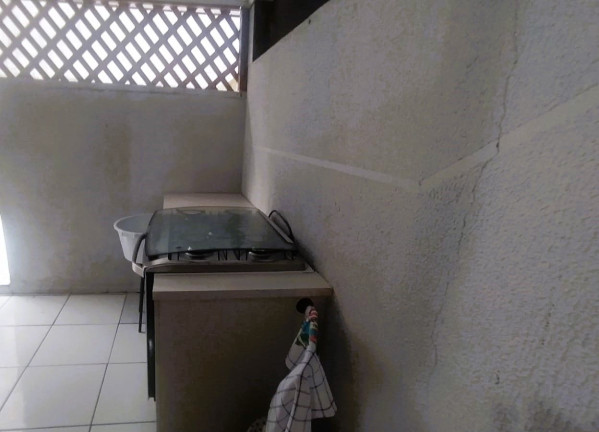 Imagem Casa com 2 Quartos à Venda, 80 m² em Sítio Cercado - Curitiba Imagem Casa com 2 Quartos à Venda, 80 m² em Sítio Cercado - Curitiba