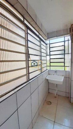 Imagem Apartamento com 2 Quartos à Venda, 40 m² em San Fernando - Londrina