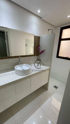 Imagem Apartamento com 4 Quartos à Venda, 332 m² em Centro - Florianópolis Imagem Apartamento com 4 Quartos à Venda, 332 m² em Centro - Florianópolis