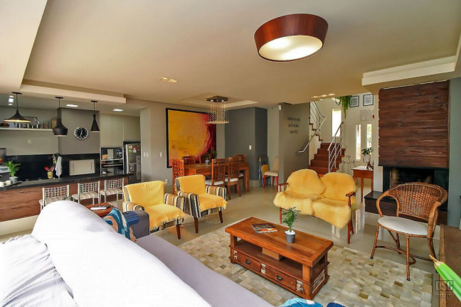 Imagem Casa com 3 Quartos à Venda, 290 m² em Guarujá - Porto Alegre