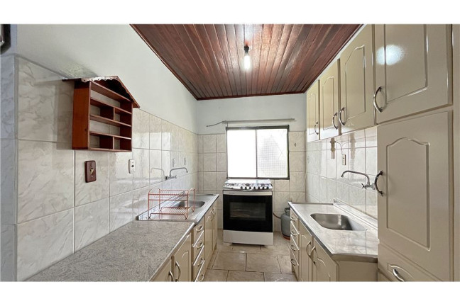 Imagem Casa com 3 Quartos à Venda, em Cristal - Porto Alegre Imagem Casa com 3 Quartos à Venda, em Cristal - Porto Alegre
