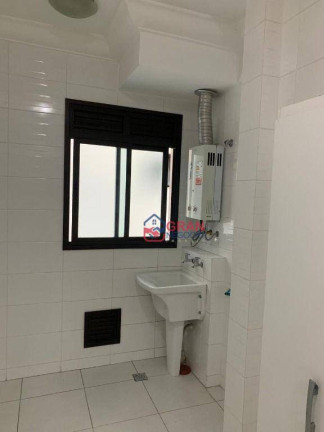 Imagem Apartamento com 2 Quartos à Venda, 75 m² em Portão - Curitiba