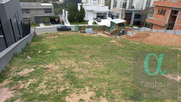 Imagem Terreno à Venda, 711 m² em Tamboré - Santana De Parnaíba