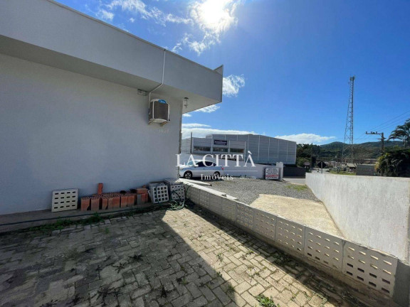 Imagem Casa para Alugar, 60 m² em Canhanduba - Itajaí