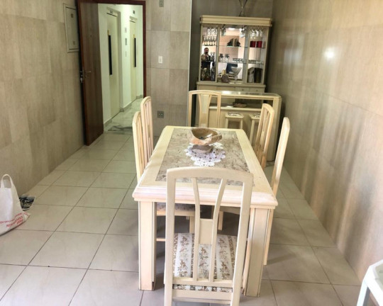 Imagem Imóvel com 4 Quartos à Venda, 277 m² em Vila Tupi - Praia Grande Imagem Imóvel com 4 Quartos à Venda, 277 m² em Vila Tupi - Praia Grande