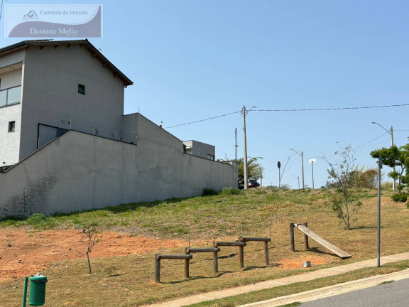Imagem Terreno à Venda, 358 m² em Bragança Paulista Imagem Terreno à Venda, 358 m² em Bragança Paulista
