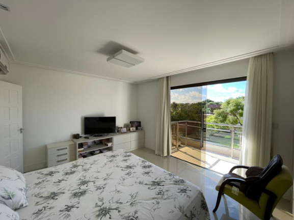 Imagem Casa com 4 Quartos à Venda, 900 m² em Busca Vida - Camaçari Imagem Casa com 4 Quartos à Venda, 900 m² em Busca Vida - Camaçari