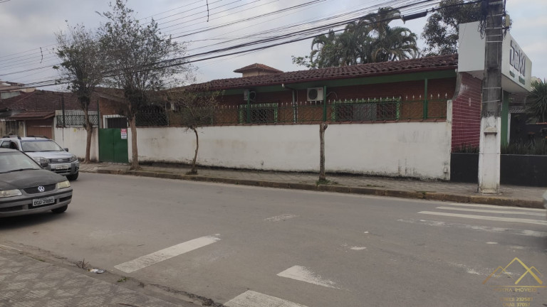 Imagem Casa com 2 Quartos à Venda, 307 m² em Centro - Ubatuba
