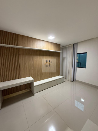 Imagem Casa com 4 Quartos à Venda, 214 m² em Jardim Ipê - Goiânia Imagem Casa com 4 Quartos à Venda, 214 m² em Jardim Ipê - Goiânia