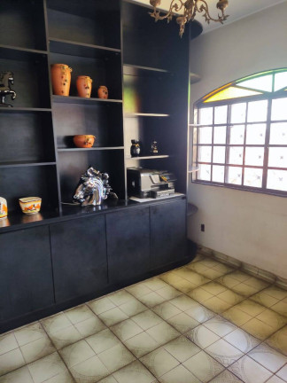 Imagem Sobrado com 3 Quartos à Venda, 350 m² em Guará I - Brasília Imagem Sobrado com 3 Quartos à Venda, 350 m² em Guará I - Brasília