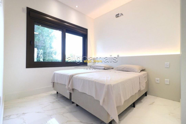 Casa com 4 Quartos à Venda, 252 m² em Condominio Green Village - Xangri-lá