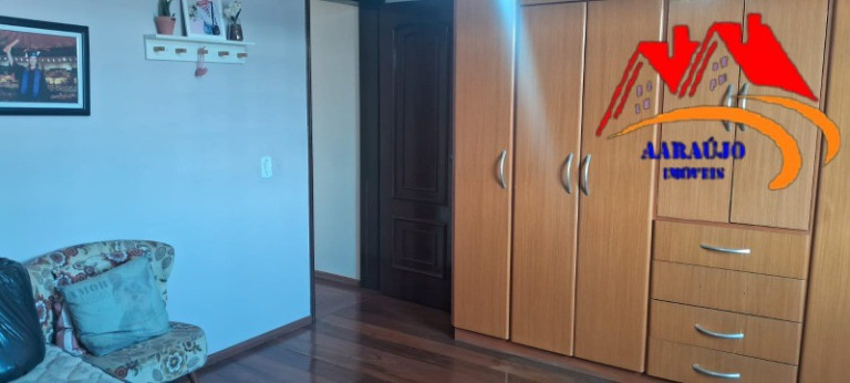 Imagem Casa com 3 Quartos à Venda, 234 m² em Cipava - Osasco