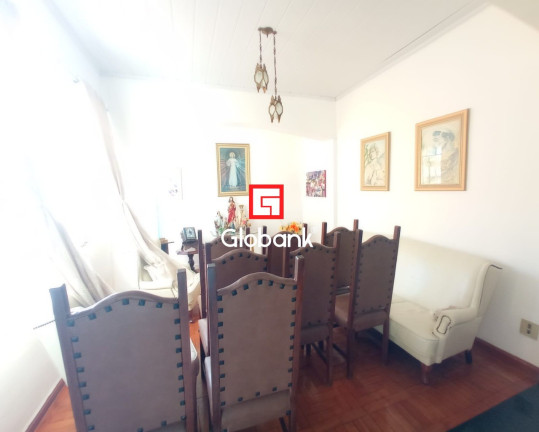 Imagem Casa com 5 Quartos à Venda, 200 m² em Centro - Montes Claros Imagem Casa com 5 Quartos à Venda, 200 m² em Centro - Montes Claros