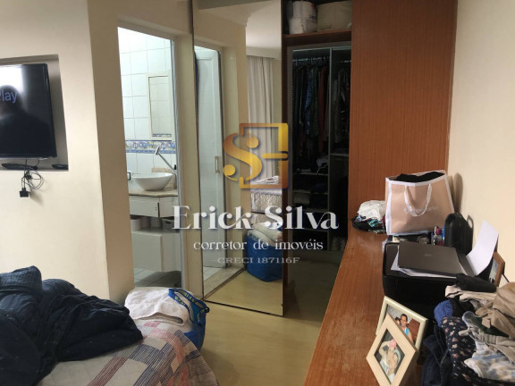 Imagem Casa com 3 Quartos à Venda, 210 m² em Vila Osasco - Osasco Imagem Casa com 3 Quartos à Venda, 210 m² em Vila Osasco - Osasco