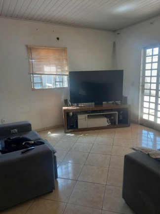 Imagem Casa com 3 Quartos à Venda, 600 m² em Setor Habitacional Arniqueira (águas Claras) - Brasília Imagem Casa com 3 Quartos à Venda, 600 m² em Setor Habitacional Arniqueira (águas Claras) - Brasília