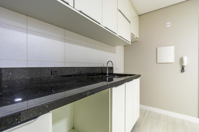 Imagem Apartamento com 2 Quartos à Venda, 61 m² em Capão Raso - Curitiba