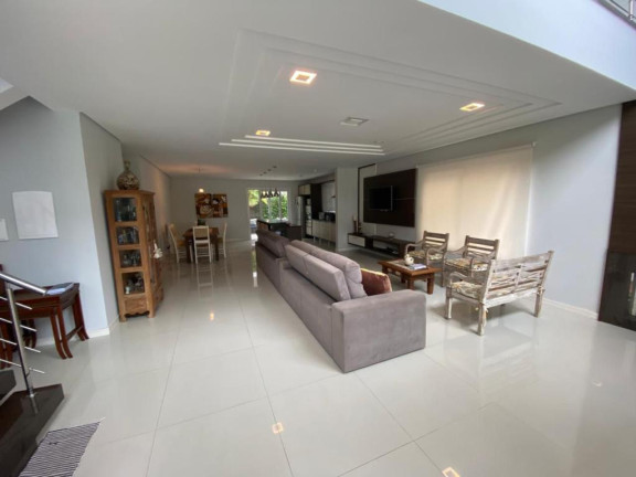 Imagem Casa com 5 Quartos à Venda, em Atlantida - Xangri-la Imagem Casa com 5 Quartos à Venda, em Atlantida - Xangri-la