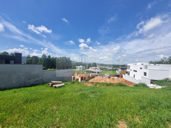 Imagem Terreno à Venda, 800 m² em Medeiros - Jundiaí Imagem Terreno à Venda, 800 m² em Medeiros - Jundiaí