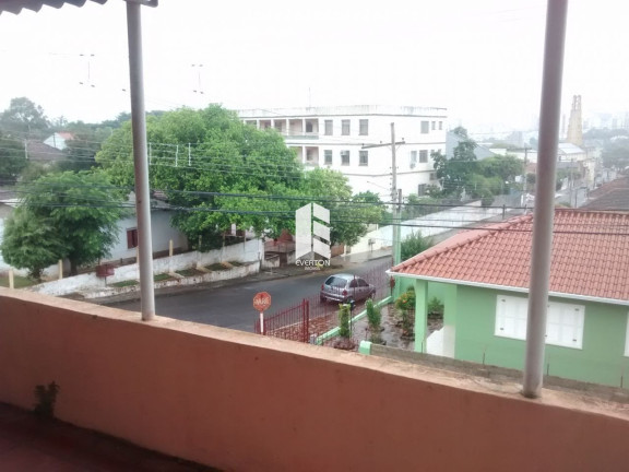 Imagem Casa com 3 Quartos à Venda, 600 m² em Itararé - Santa Maria
