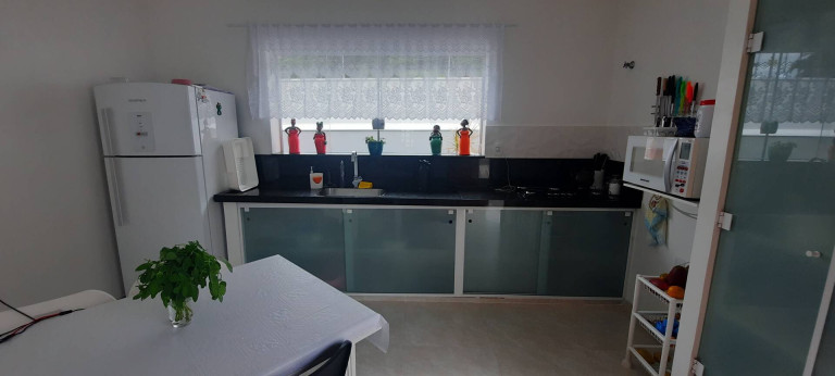 Imagem Casa com 3 Quartos à Venda, 200 m² em Cocanha - Caraguatatuba