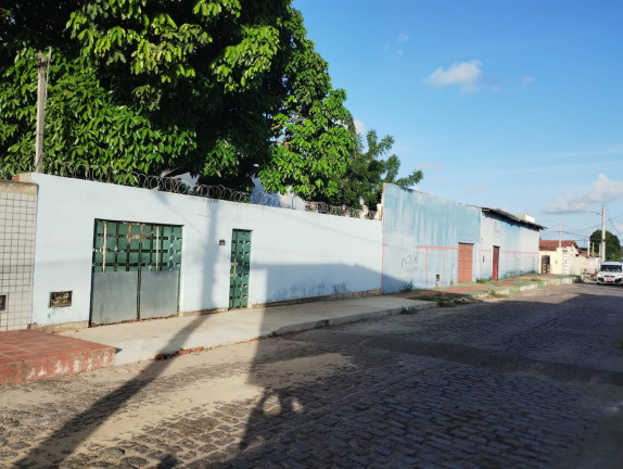 Casa com 2 Quartos à Venda, 600 m² em Potengi - Natal