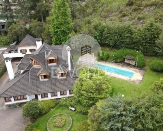 Casa com 6 Quartos à Venda, 720 m² em Capivari - Campos Do Jordão
