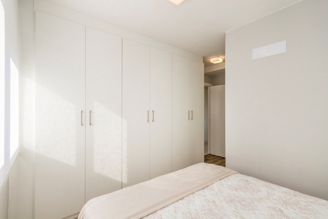 Imagem Imóvel com 2 Quartos à Venda, 76 m² em Menino Deus - Porto Alegre