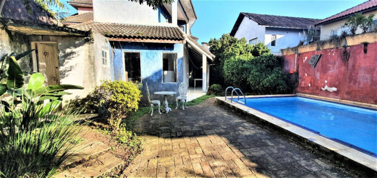 Imagem Sobrado com 4 Quartos à Venda, 400 m² em Jardim Santa Helena - São Paulo
