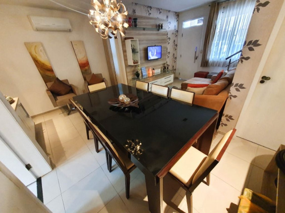 Imagem Casa com 2 Quartos à Venda, 102 m² em Lagoa Redonda - Fortaleza